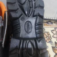 ۴کفش ایمنی و۲ کلاه ایمنی|کیف، کفش، کمربند|اهواز, شهرک برق|دیوار