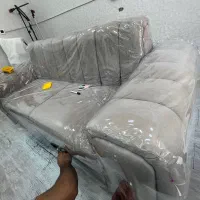 کاناپه سه نفره همراه با روکش(بدون استفاده)نو