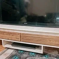 میزتی وی و ال سی دی ۳۲ اینچ صفحه شکسته