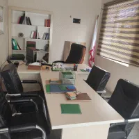 میز مدیریت و کنفرانس