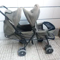 کالسکه دوقلو