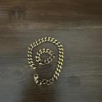 انگشتر و دست بند در حد نو