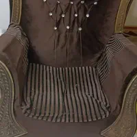 مبل نیاز به تعمیر