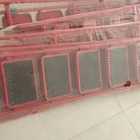 نردبان فلزی . پله