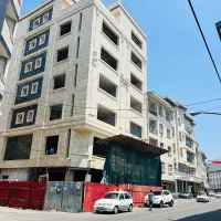 آپارتمان-لاکانی-پیش-فروش-140-متر-دوخواب-سنددار