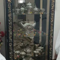 بوفه تمیز و سالم بدون ذره ای خط وخش