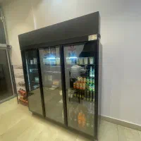 یخچال ۳ درب و کلیه تجهیزات کافه