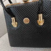 کیف بسیار شیک درحدبسیار نو لطفاً بخونید کامل|کیف، کفش، کمربند|مشهد, سرافرازان|دیوار