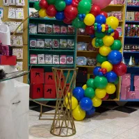 بادکنک آرایی با میز و استند ۹۰۰ تومان|خدمات پذیرایی، مراسم|ماهدشت, |دیوار