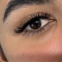 کاشت مژه طبیعی و بادوام بدون ریزش