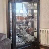 ویترین قهوه ای