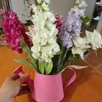 گل و گلدان مصنوعی بسیار خاص و زیبا