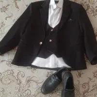 کت و شلوار و کفش کودک