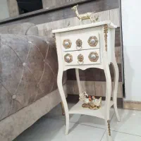 میز تلفن کرمی