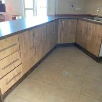 کابینت کارکرده به همراه سینک ، شیر و هود