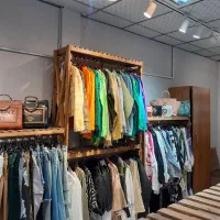 با سلام رگال چوبی دزدگیر و  مانکن مخصوص بوتیک|فروشگاه و مغازه|محمدشهر, محمدشهر|دیوار