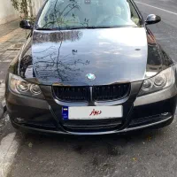 بی ام و ۳۲۰ آی