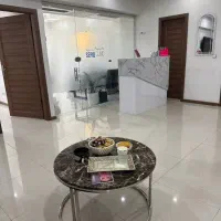 همکاری و منشی خانم نیازمندیم برایه مطب