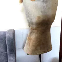 مانکن پایه دار سوزن خور