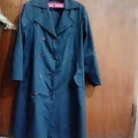 مانتو سرمه ای|لباس|صحنه, |دیوار