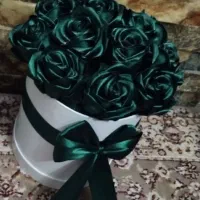 باکس گل۱۳شاخه