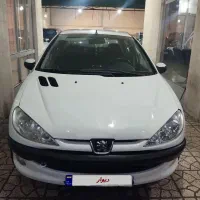 206 صندوقدار سفید