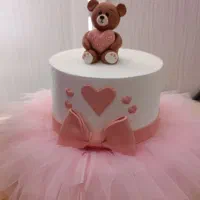 اولین  قنادی خونگی لاهیجان با کیک های خاص