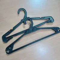 چوب لباسی تمیز