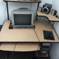 میزکامپیوتر و تحریر