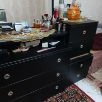 تخت خواب دو نفره به همراه میز آرایش|تخت و سرویس خواب|فومن, |دیوار