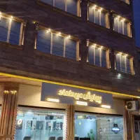 ب یک ارایشگر وارد اجاره صندلی نیازمندیم