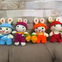 بافت انواع عروسک وجا کلیدی در اندازه‌ای مختلف