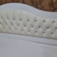 تخت ۲نفره تمیز همراه تشک