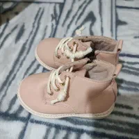 تعدادی کفش نو نو نو