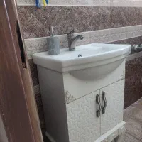 روشویی وبا شیر آب واینه سالم