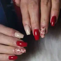 آموزش کاشت ناخن./خدمات کاشت ناخن