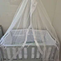 تخت کنار مادر گهواره شو پیرگاردین