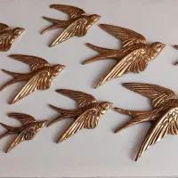 پرستو دیوارکوب برنز