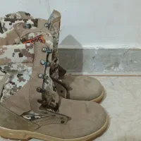 پوتین خاکی بهمن