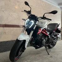 بنلی ۳۰۰ جفت ۱۴۰۱ ۲۵۰