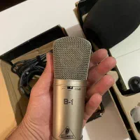 مکروفون بهرینگر و کارت صوتی یوتراک