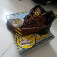 کفش کار سایز 38کاملا اورجینال کاربرانی نیست|کیف، کفش، کمربند|ری, ظهیرآباد|دیوار