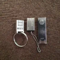 فلش ۳۲ گیگ و ۸گیگ و ۴گیگ