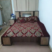 تخت دو نفره در حد نو