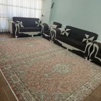 مبل ۸نفره به همراه جلو مبلی دو عدد فرش ۶متری