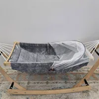بانوج یا گهواره نوزاد