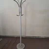 چوب لباسی فلزی سایز (متوسط) پایه سنگی محکم