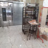 به یکنفر آشنا ب قنادی فانتزی کیک کلوچه نیازمندیم