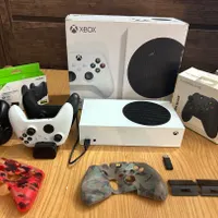 Xbox series s دسته۳و پایه شارژر