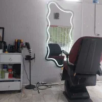صندلی ارایشگاه و دکور